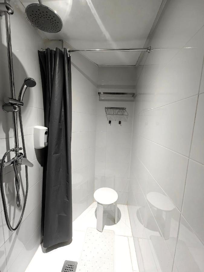 Hostal Siesta & Go Nuevos Ministerios Madrid Exteriör bild