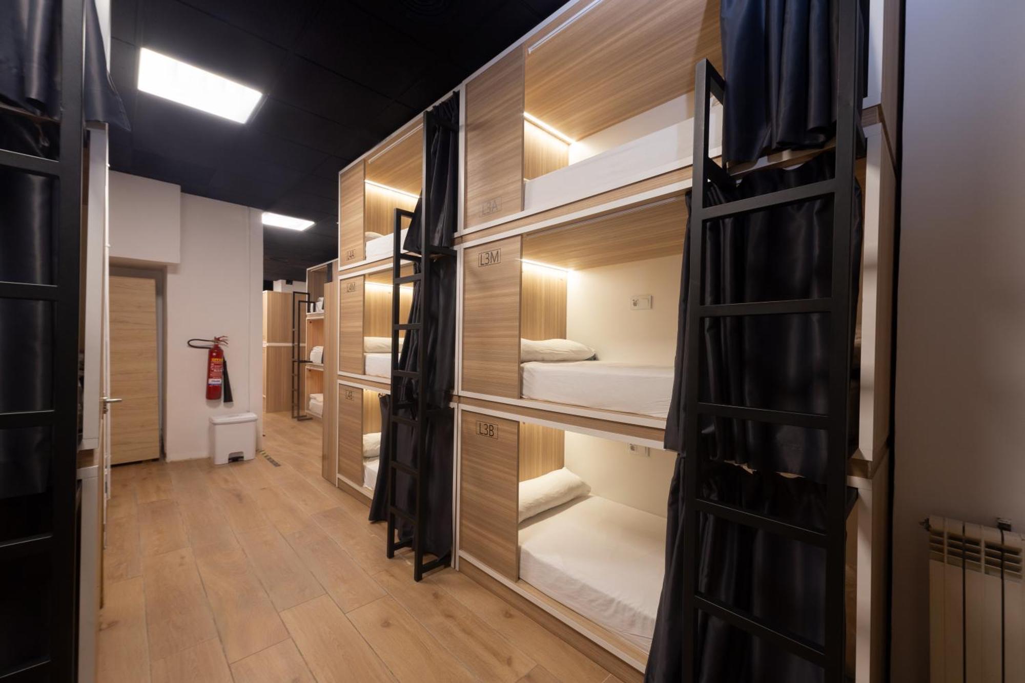 Hostal Siesta & Go Nuevos Ministerios Madrid Exteriör bild