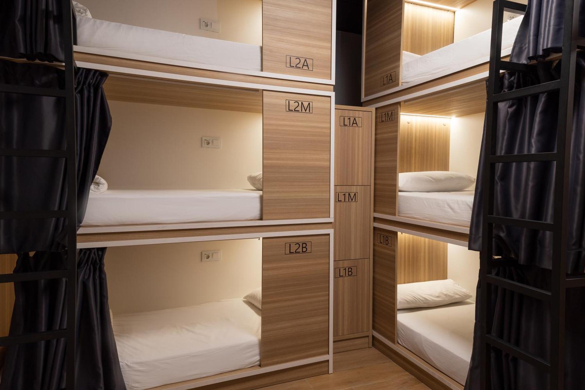 Hostal Siesta & Go Nuevos Ministerios Madrid Exteriör bild
