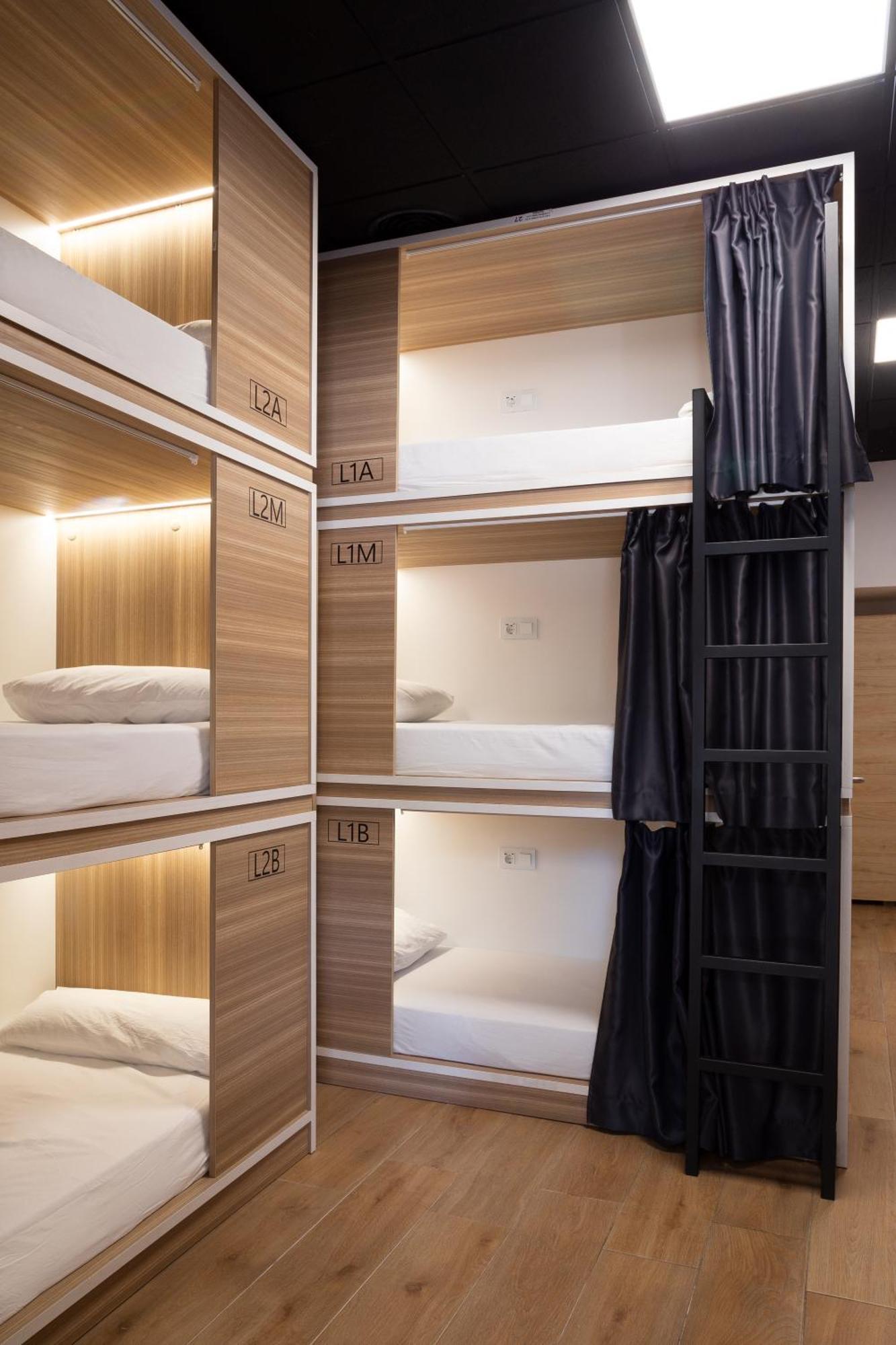 Hostal Siesta & Go Nuevos Ministerios Madrid Exteriör bild